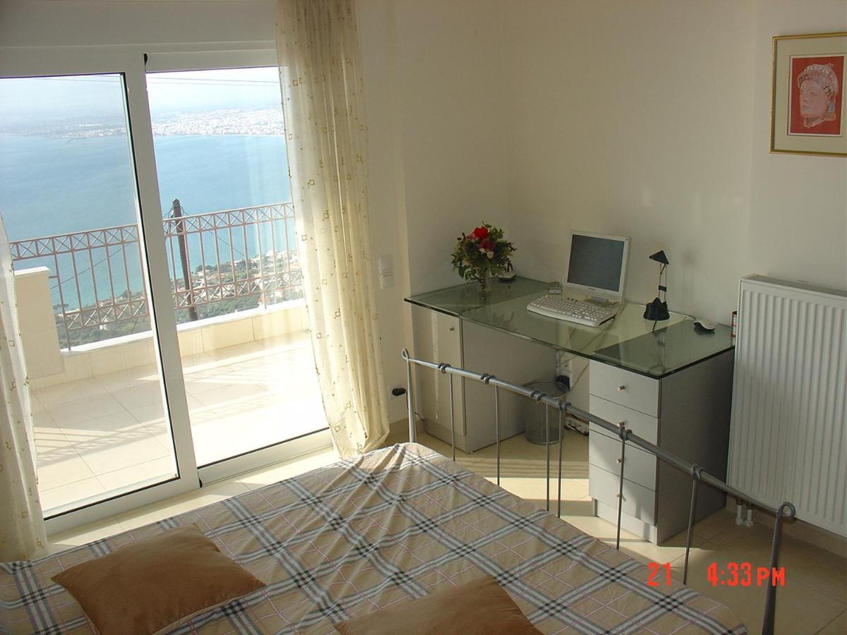 Verga First Floor Apartment Verga Kalamata Exterior foto