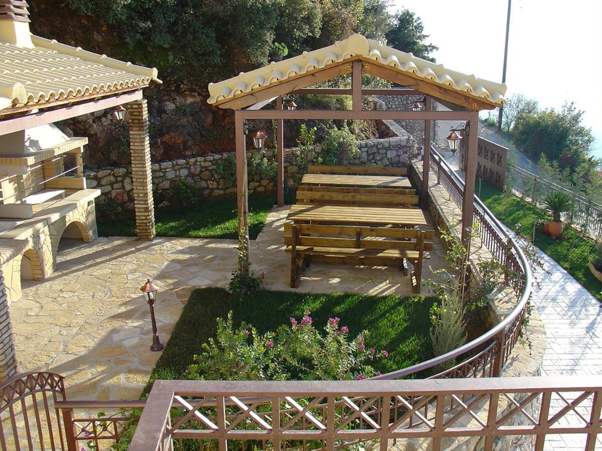 Verga First Floor Apartment Verga Kalamata Exterior foto